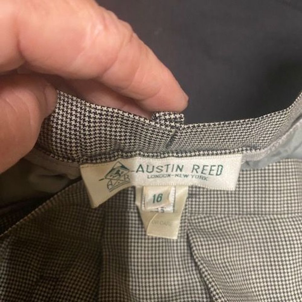 Austin Reed Worsted Wool Slacks - Picture 3 of 7